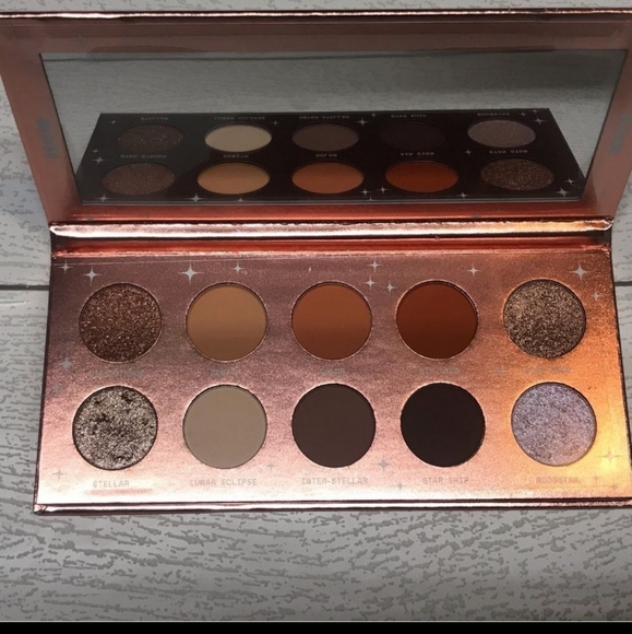 In My Element Eyeshadow Palette - Picture 5 of 7